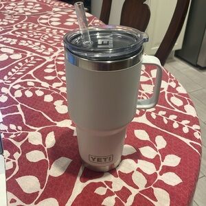 Yeti tumbler, 35oz, white